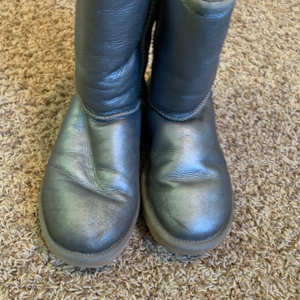 UGG Australia Classic Metallic Gray Leather Suede BOOTS size 7 Fur lined, Warm - Picture 8 of 8